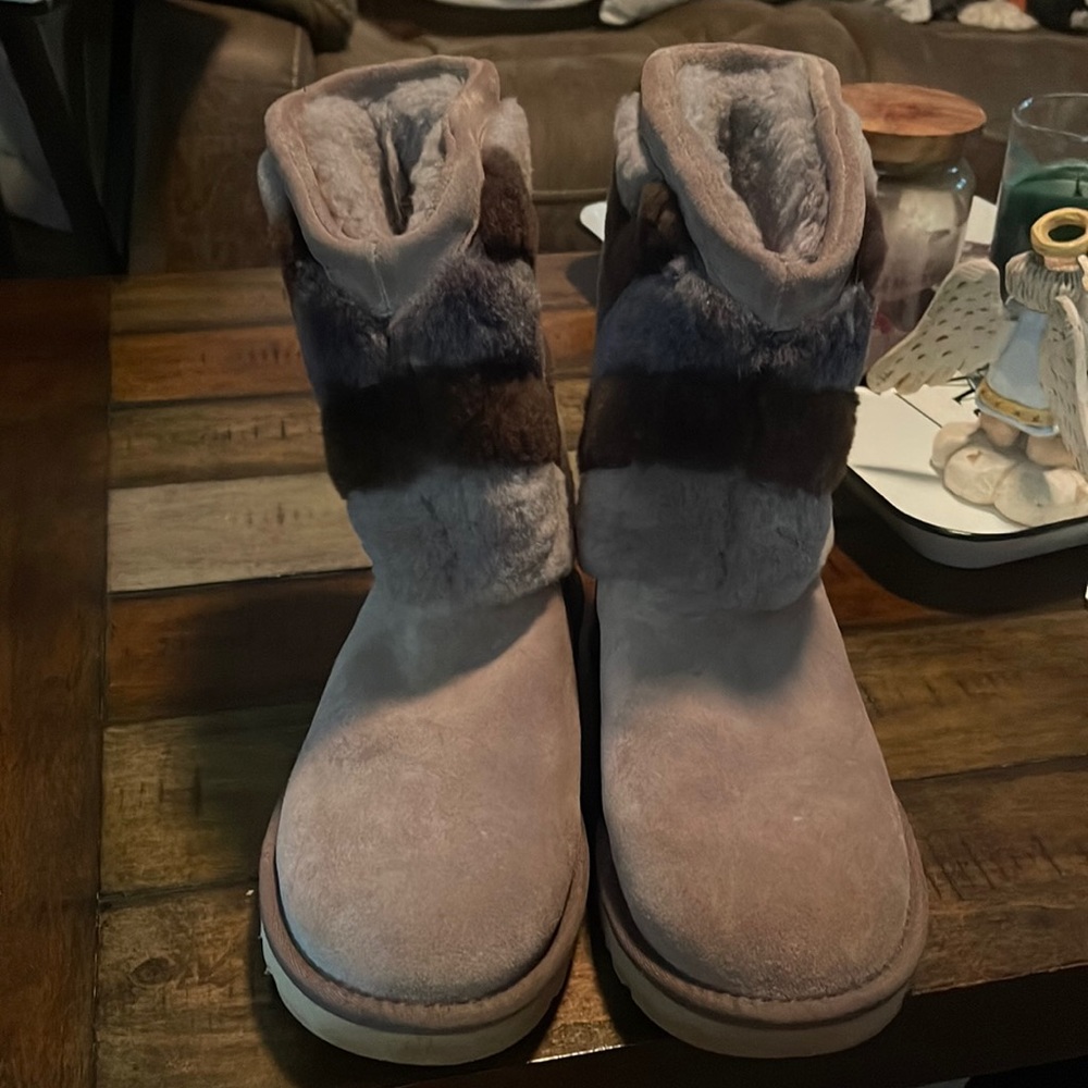 Gently used lavender in color UGG boots size 7